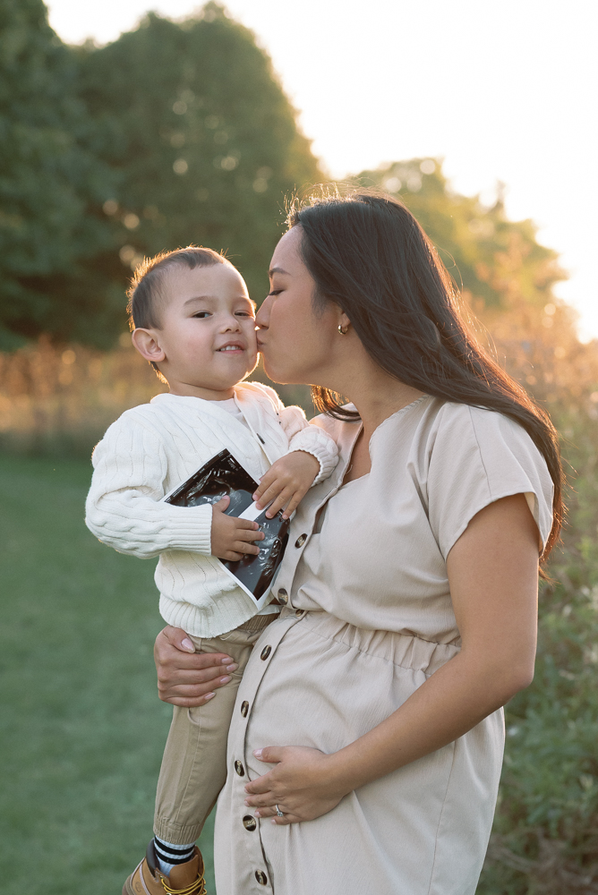 ottawa maternity photographer